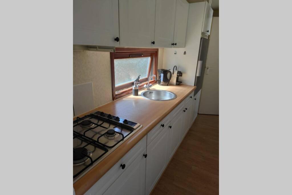 Een Gezellige Chalet Met Zonnige Buitenruimte Op De Veluwe! Villa Putten Eksteriør billede