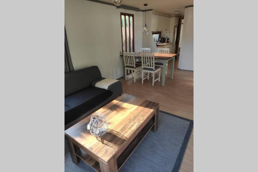 Een Gezellige Chalet Met Zonnige Buitenruimte Op De Veluwe! Villa Putten Eksteriør billede